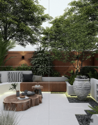 <strong>米高、350米长社区</strong>